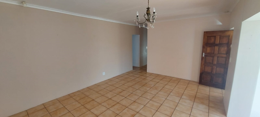 4 Bedroom Property for Sale in Wavecrest Eastern Cape